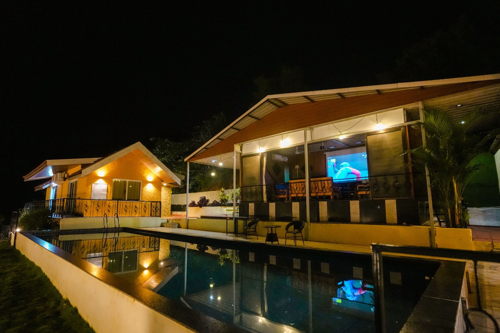 Vantage Hotels & Resorts