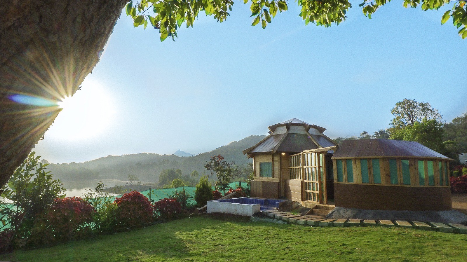 Vantage Hotels & Resorts